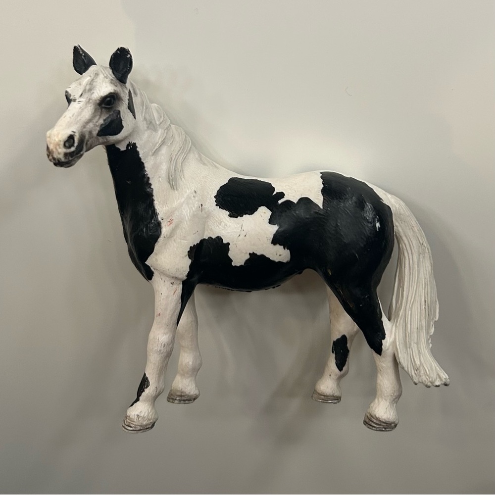 Retired Rare Schleich Yegua Pinto Horse 2010